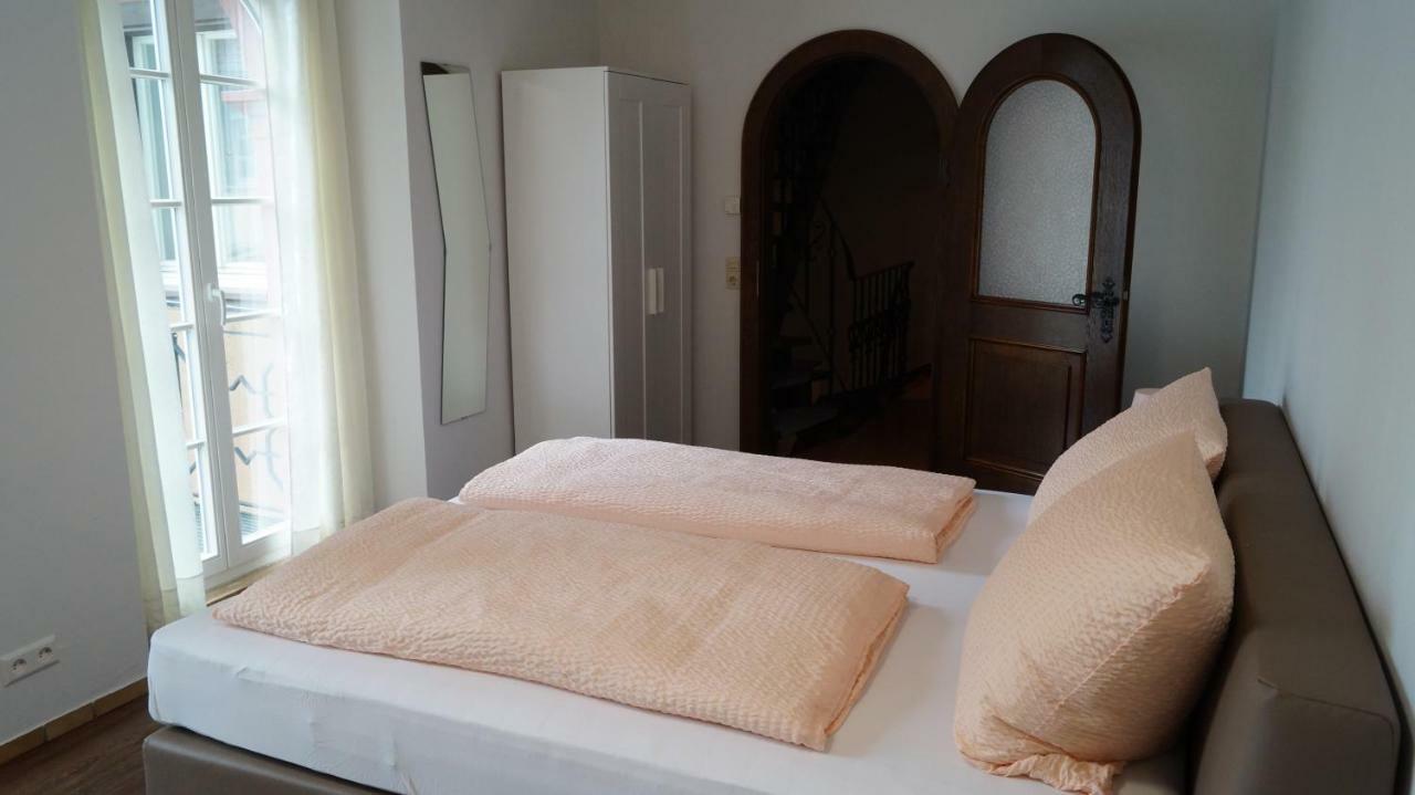Ferienwohnung Im Historischen Stadttor Staufen im Breisgau Exteriör bild